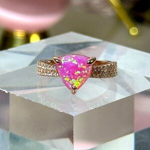 Japanese Opal Rose Gold Plated Ring on 925 size 7 💞🧡💞